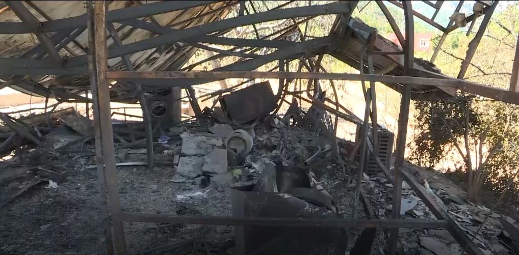 Yangının ardından faciayla karşılaştılar,  gözyaşlarına hakim olamadılar